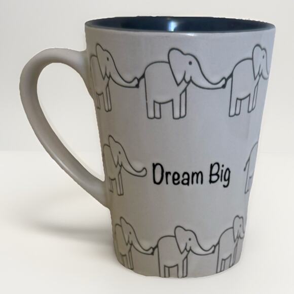 Pfaltzgraff Dream Big 5" Elephant Coffee Mug White Black (CR014-102024) - Picture 1 of 5